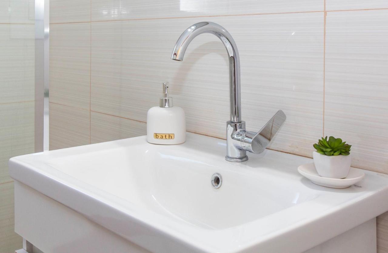Loucas Apartment Афіни Екстер'єр фото
