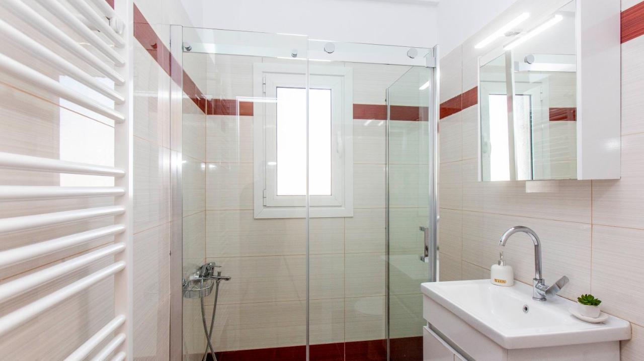 Loucas Apartment Афіни Екстер'єр фото
